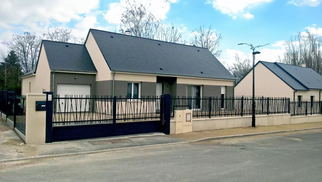 Cr&eacute;arbor, entreprise de cl&ocirc;ture de jardin bois, aluminium et grillage sur Etampes et sa r&eacute;gion